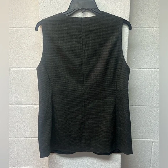 Ann Taylor Black and Brown Sleeveless Tank Top. Size 8 - Picture 5 of 6